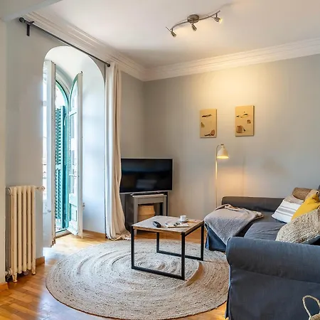 Canela Homes Diputacio Apartmán *