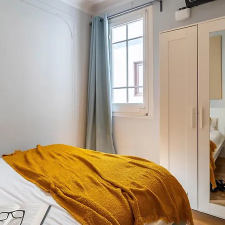Canela Homes Diputacio Apartment